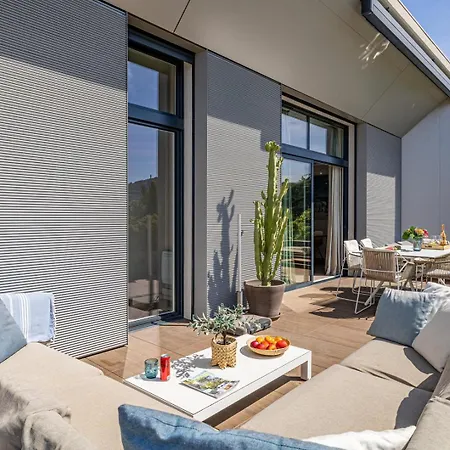 Apartment Penthouse Radieux Avec Terrasse Et Vue Magnifique